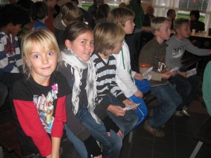 Wachten op Sinterklaas bij de voetbalclub